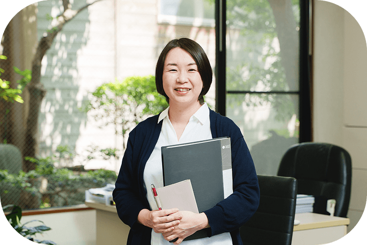 女性社員のイメージ写真